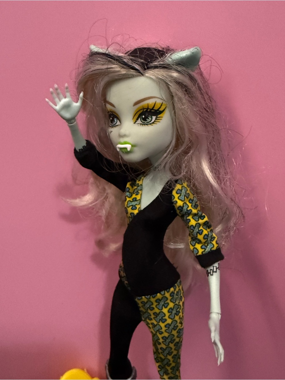 Monster High Freaky Fusion Frankie Stein Doll (Clawdeen Inspired) 2014 - Picture 3 of 7